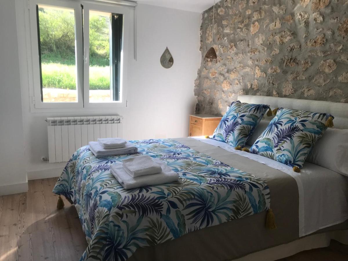 El Pecu Casa Rural Starfamiliar Bustillo Del Paramo Екстериор снимка