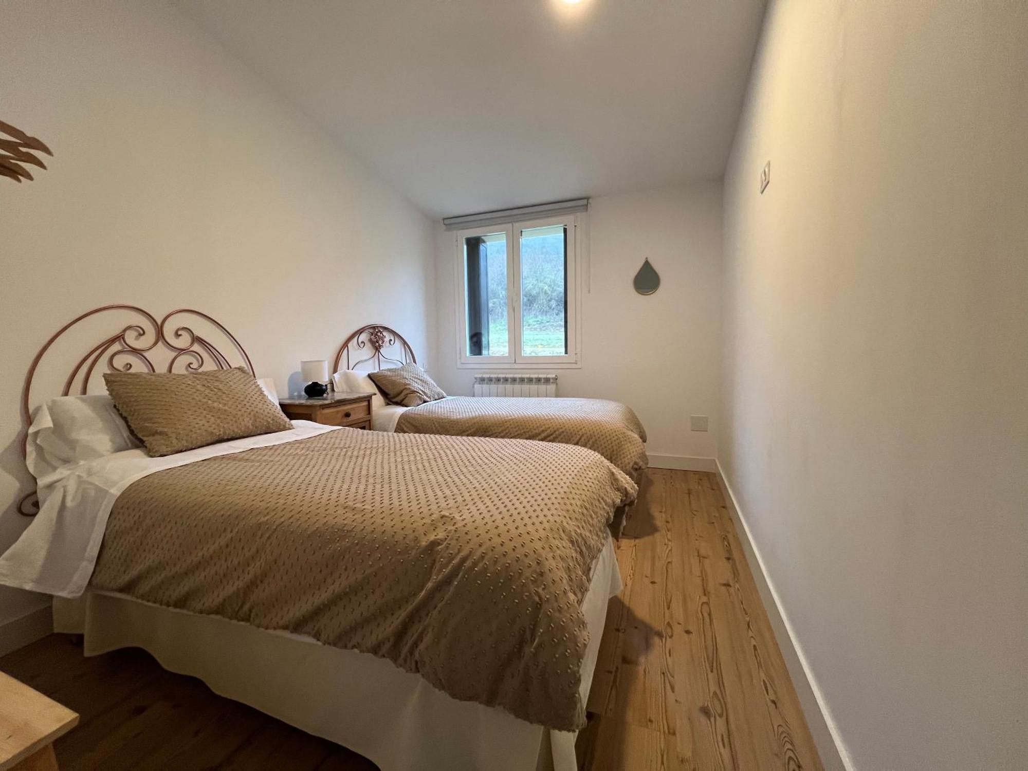 El Pecu Casa Rural Starfamiliar Bustillo Del Paramo Екстериор снимка