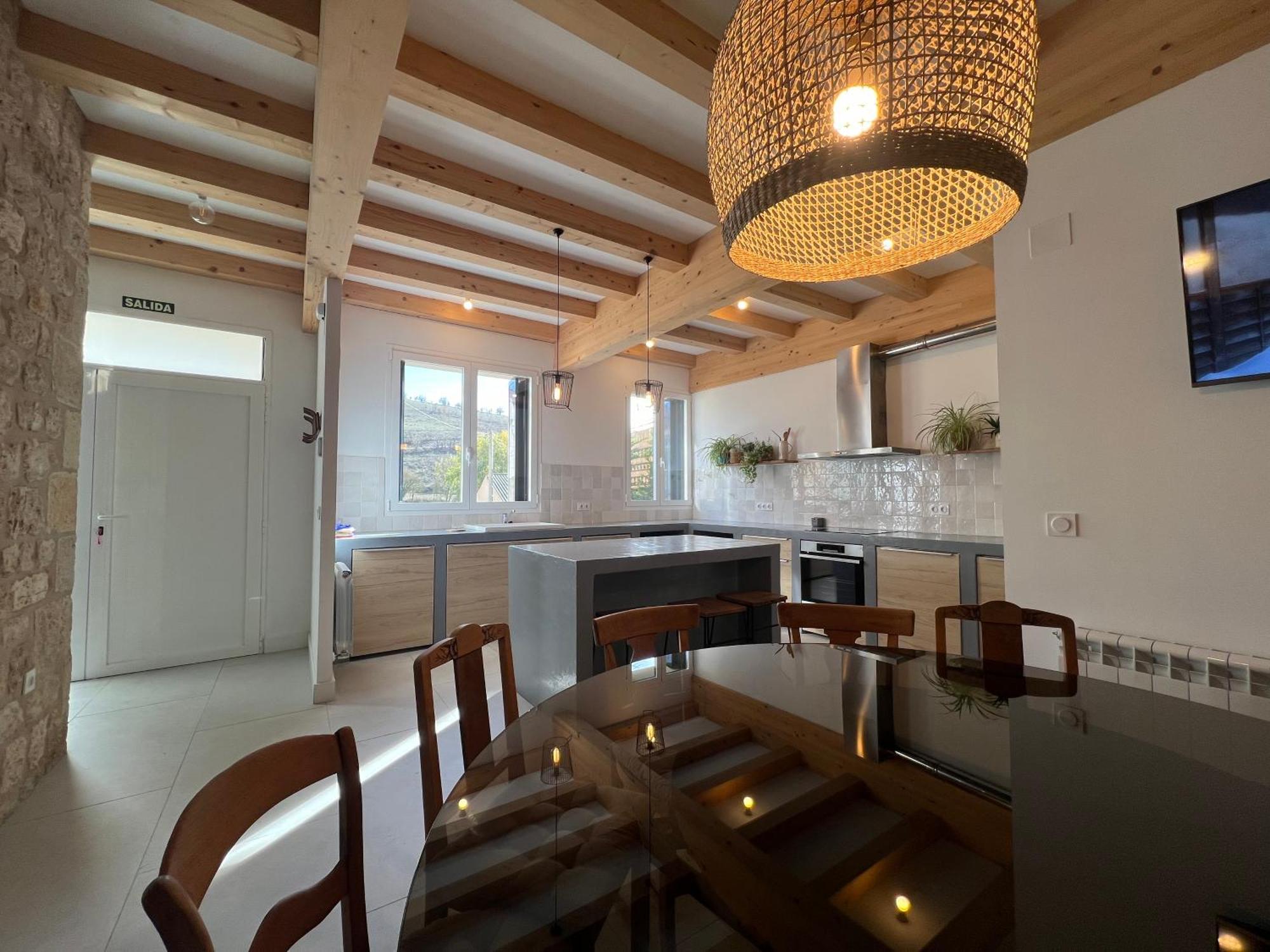 El Pecu Casa Rural Starfamiliar Bustillo Del Paramo Екстериор снимка