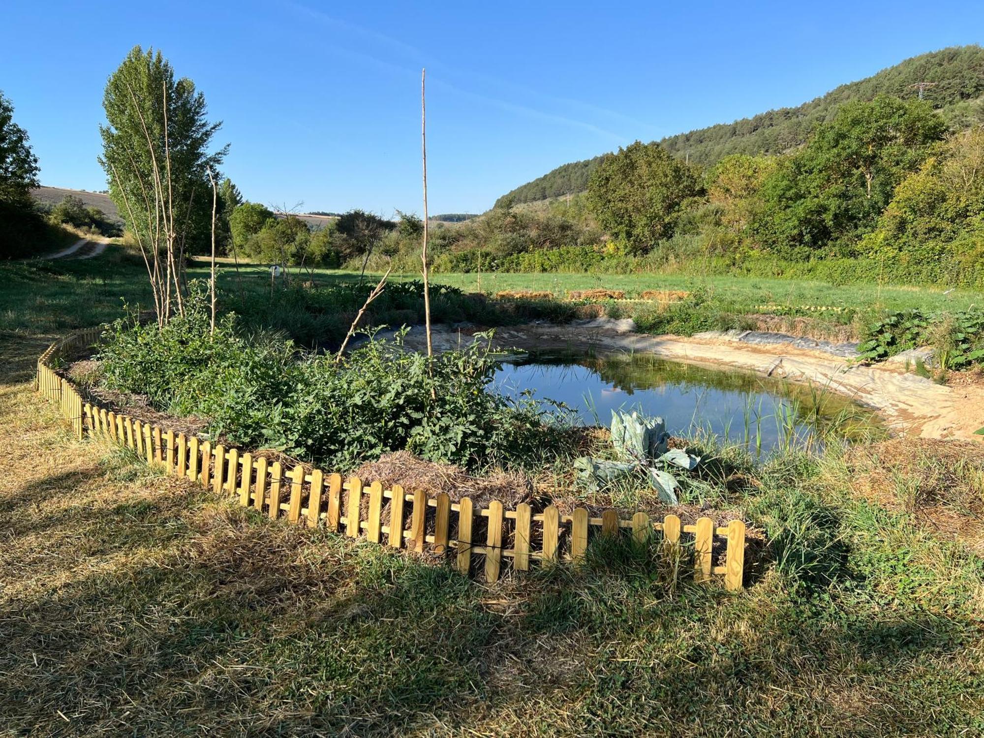 El Pecu Casa Rural Starfamiliar Bustillo Del Paramo Екстериор снимка